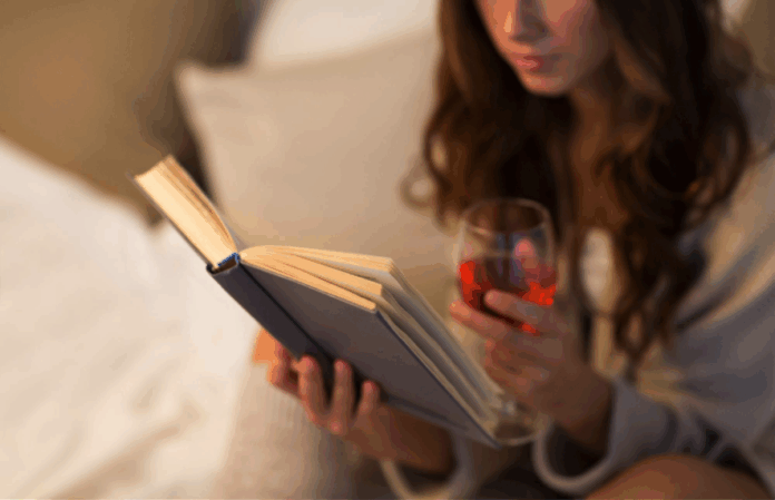 Bodegas Obergo recomienda novelas sobre vino para disfrutar este verano con un vino rosado del Somontano