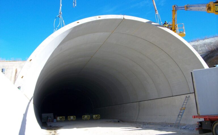 El consumo de prefabricados de hormigón cae un tres por ciento hasta abril, según Andece