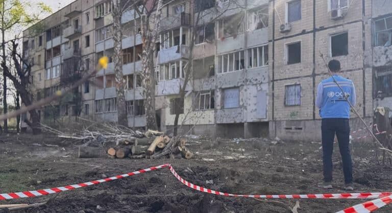 Los civiles sufren gran pérdida y destrucción en Ucrania