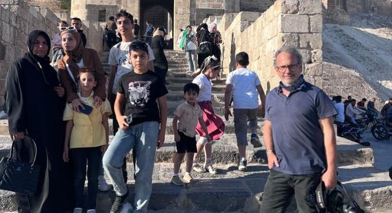 Llega a Siria un primer convoy con ayuda para Suweida