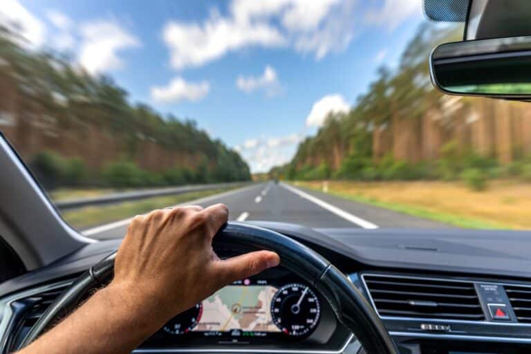 Crece el interés por el slow driving, una forma de conducción más consciente, relajada y eficiente