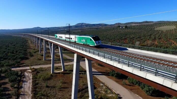 BIM y los corredores ferroviarios: la revolución tecnológica que impulsa las inversiones de Adif