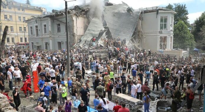 Ucrania: un bebé entre los cuatro niños muertos en los ataques rusos contra Kiev