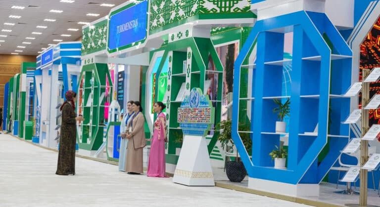 Los parlamentarios deben cumplir las promesas de desarrollo para 600 millones de personas en países sin litoral