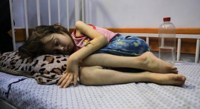Gaza: Más de 100 niños muertos por desnutrición y hambre