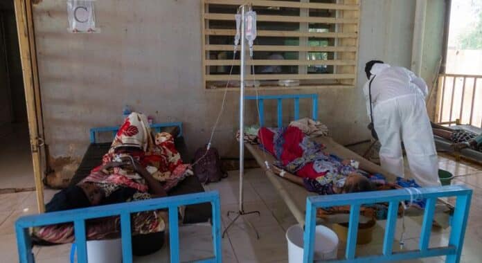 Sudán: Más de 640.000 niños, en peligro por la propagación del cólera en Darfur del Norte