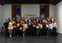 49 Jóvenes Arquitectos Premiados Con Becas Arquia Realizarán Prácticas en Estudios de Renombre Mundial 49 jóvenes arquitectos premiados con becas Arquia realizarán prácticas en estudios líderes mundiales