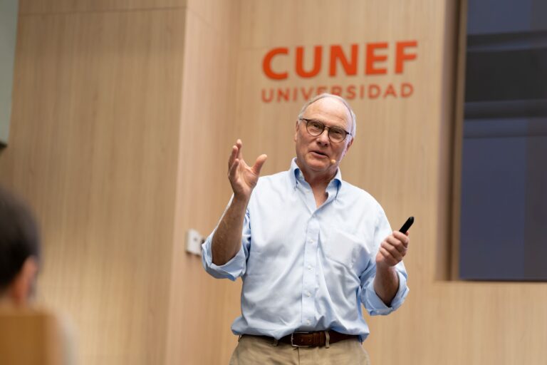 CUNEF Universidad acoge un seminario de David Card, Premio Nobel de Economía 2021