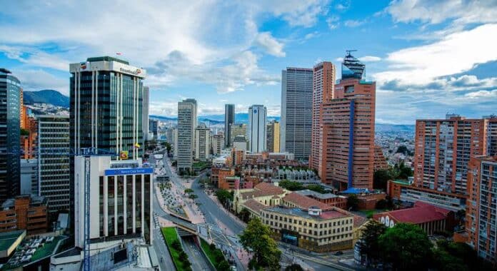 Poner a las personas en el corazón de las ciudades, clave para mejorar la vida urbana