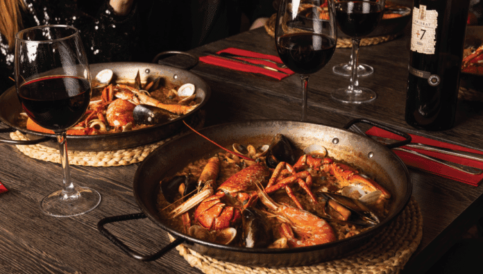 El secreto detrás de "la paella más comida de Barcelona", la primera que ofrece todas sus paellas en formato individual