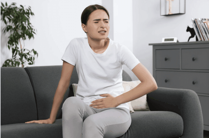 Sara Esparza, fisioterapeuta experta en rehabilitación de suelo pélvico de Policlínica Gipuzkoa: "Cada vez más mujeres consultan por pérdidas de orina, dolor en las relaciones o estreñimiento, y en muchos casos la causa está en el suelo pélvico"