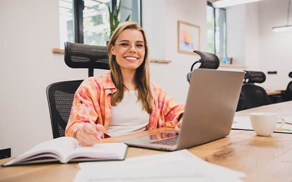 Formación Universitaria lanza su curso online preparatorio para el Título Oficial de Técnico en Gestión Administrativa