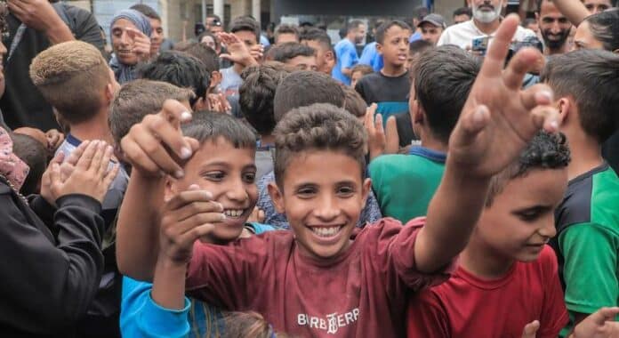 Gaza: La Lucha Continua, Resistencia a los Antibióticos y Preparación Gaza, resistencia a los antibióticos, preparación ante desastres... Las noticias del lunes