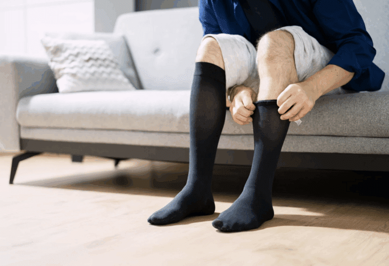 Dr. José María Egaña: "Tras una cirugía venosa, las medias de compresión son absolutamente necesarias, porque minimizan síntomas y aceleran la recuperación"