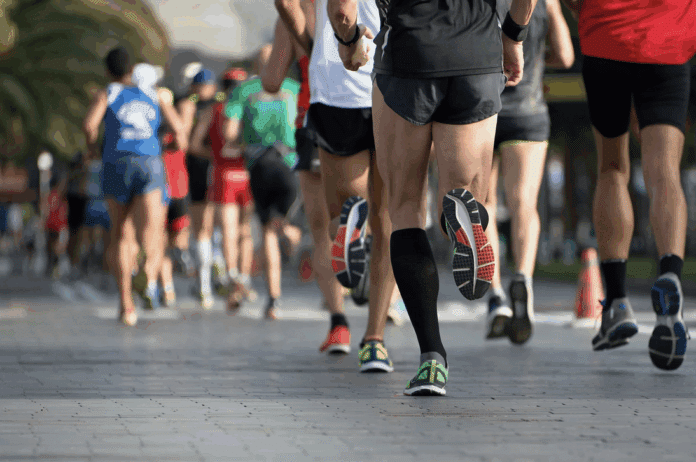 Dr. Adrián Cuellar, jefe del Servicio de Traumatología de Policlínica Gipuzkoa: "No basta con tener resistencia, un buen tono muscular ayuda tanto en la carrera como en la recuperación"