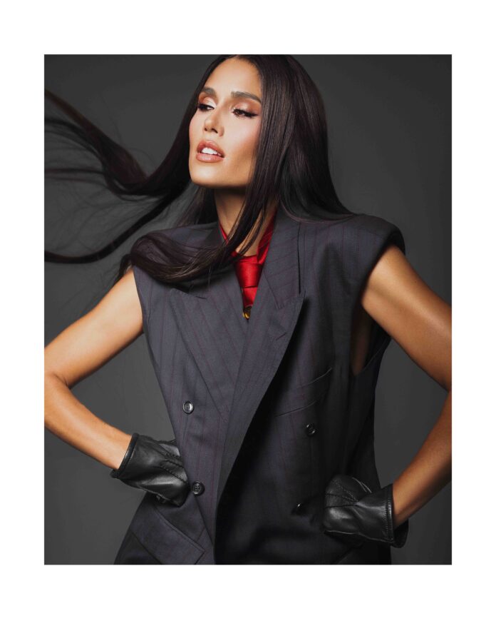 Patricia Yurena, artista y modelo, miss universo España, premiada en los Premios Azul Zero en Lanzarote