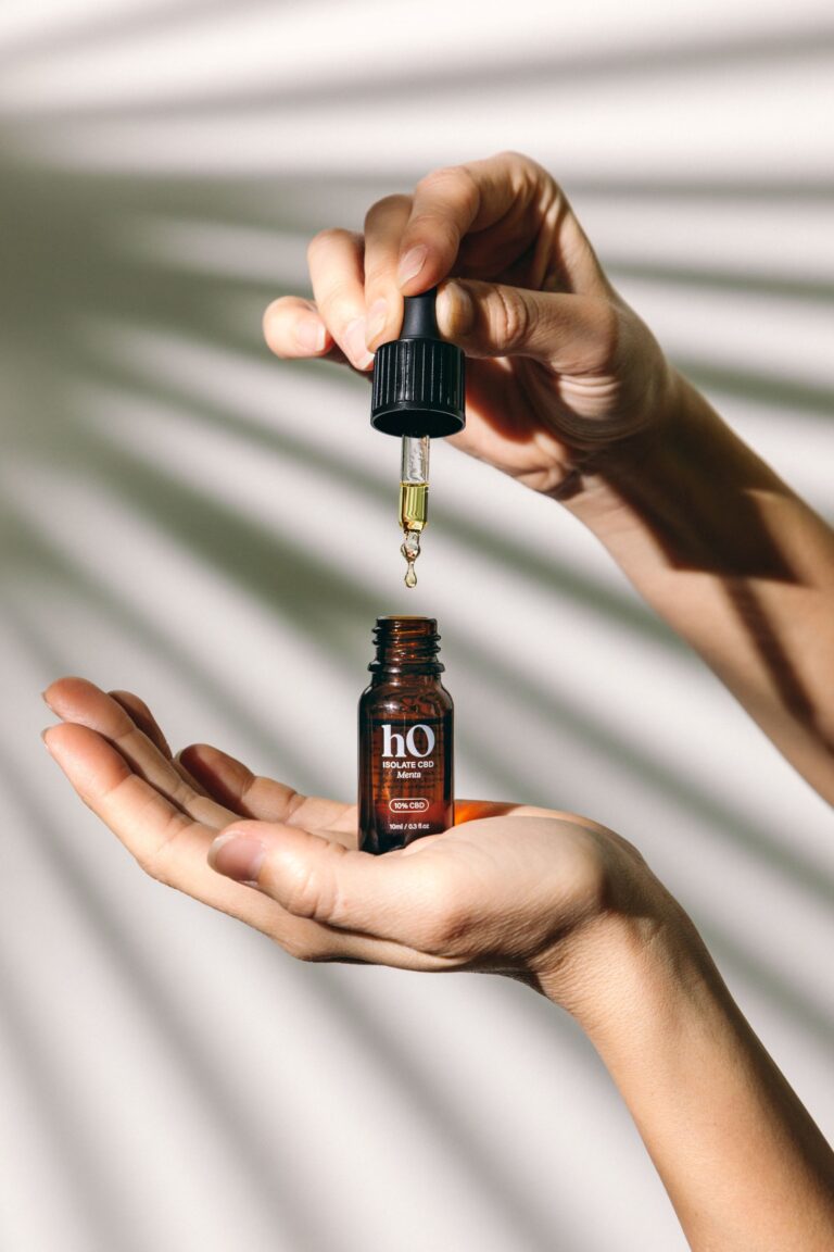 ProfesorCBD cumple siete años con más de 110.000 clientes en trece países