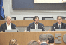 Reducción del 79% en la Huella de Carbono por Alumno con la Formación Online Frente al Modelo Presencial La formación online reduce hasta un 79% la huella de carbono por alumno frente al modelo presencial