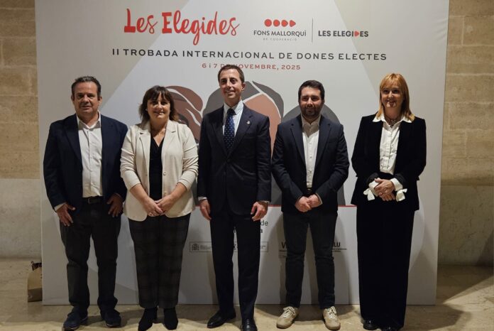 Celebración de la Clausura del II Encuentro Internacional de Mujeres Clausura del II Encuentro Internacional de Mujeres Electas