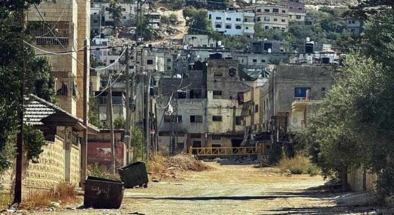 Colonos en la Cisjordania ocupada, Líbano, huracán Melissa... Las noticias del viernes