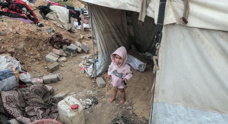 Gaza, feminicidios en América Latina, vacunas contra la malaria... Las noticias del lunes