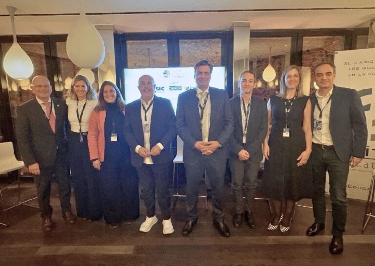 ÉXITO EDUCATIVO reúne a líderes de los grandes grupos educativos en la presentación del 'Club de Directivos con ÉXITO'