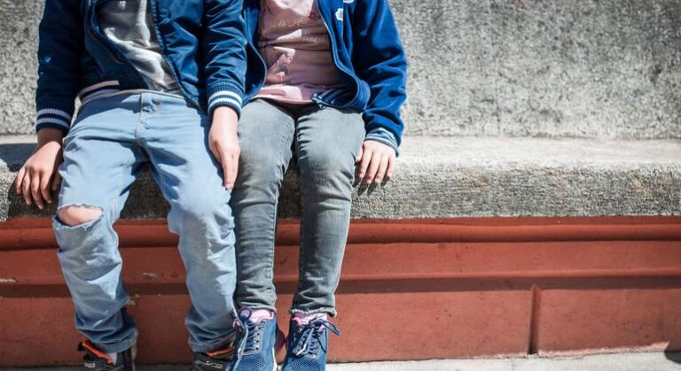 Unos 610 millones de niños en el mundo sufren la violencia de pareja contra sus madres