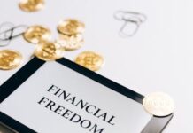 Independencia Financiera: La Clave para Alcanzar la Libertad y la Felicidad Crediticio: la independencia financiera como camino hacia la libertad y la felicidad
