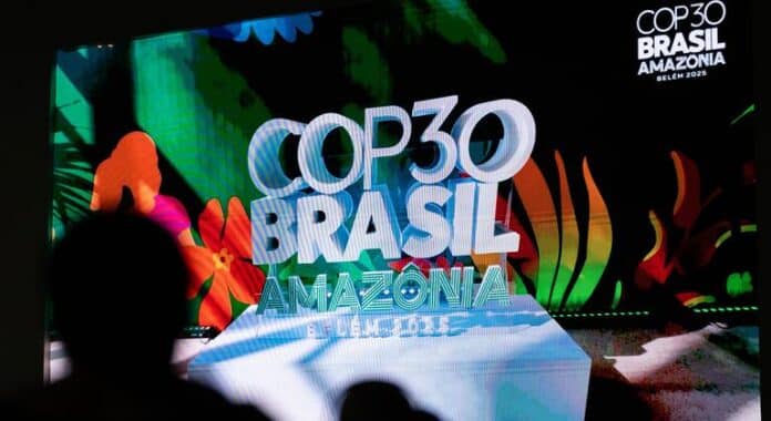 El uso de inteligencia artificial divide opiniones en la COP30