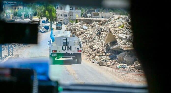Israel Ataca una Patrulla de la ONU en el Líbano Israel ataca una patrulla de la ONU en el Líbano