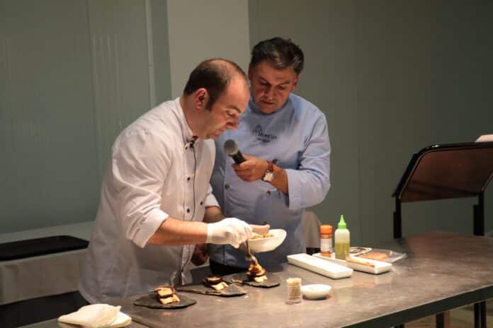 José Mário Magalhães lleva el sabor de Marvão a Almazán con su tapa 'Barca do Sever'