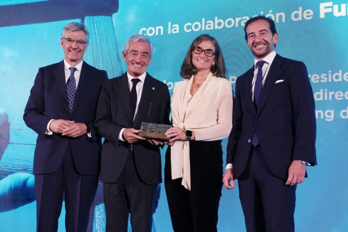 Konecta Recibe el Premio SERES 2025 por su Contribución a Konecta, galardonada con el Premio SERES 2025 por impulsar la empleabilidad a través del Hub Empleo Verde