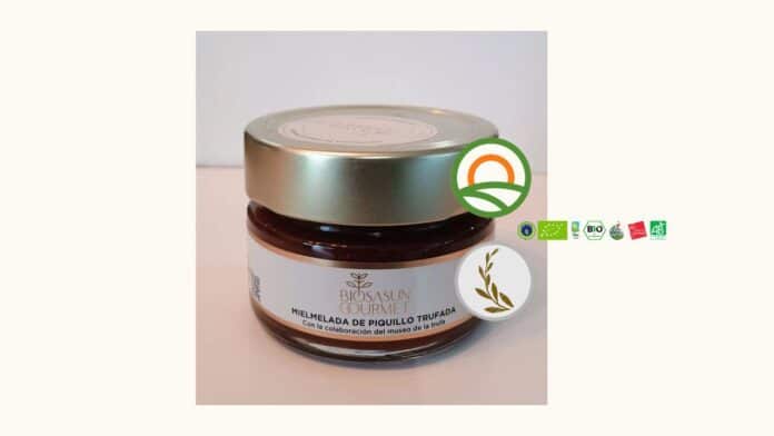 Mielmelada de Piquillo Trufada: Un Sabor Único de Allotarra Tienda Allotarra describe la Mielmelada de Piquillo Trufada