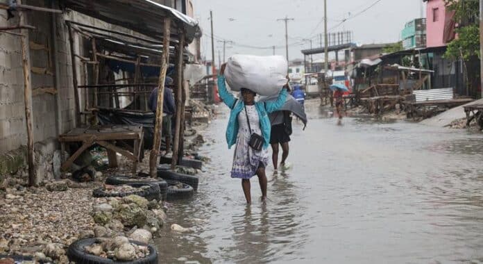 Personas Desplazadas por el Cambio Climático Exigen Medidas de Adaptación COP30: Las personas desplazadas por el clima exigen tomar medidas de adaptación