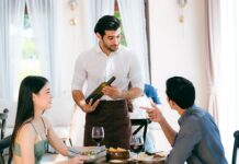 Presentación del Programa Online para Obtener el Título Oficial de Técnico Superior en Dirección de Servicios de Restauración Formación Universitaria presenta su programa online para acceder al Título Oficial de Técnico Superior en Dirección de Servicios de Restauración