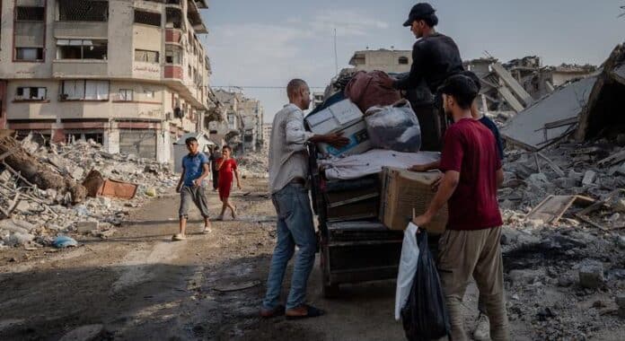 Gaza: Las familias siguen regresando a sus casas mientras se mantiene el frágil alto el fuego