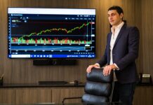 Rodrigo Ramos D’Agostino Presenta Nuevos Modelos de Diversificación Ante la Volatilidad Rodrigo Ramos D’Agostino propone nuevos modelos de diversificación para tiempos de volatilidad