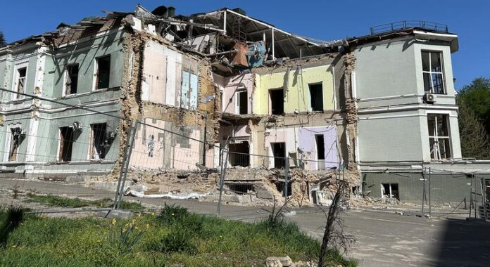 Aumento de Víctimas Civiles y Abusos en Ucrania Las víctimas civiles y los abusos aumentan en Ucrania