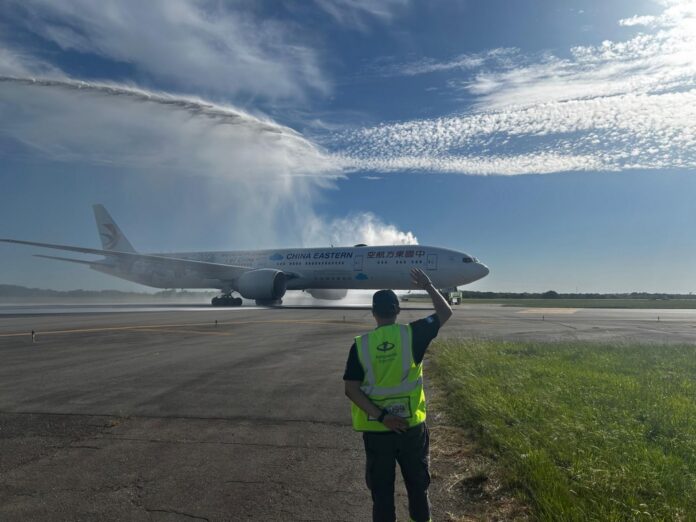 China Eastern Airlines Inaugura la Ruta Shanghái-Auckland-Buenos Aires: Un Nuevo China Eastern Airlines estrena la ruta Shanghái-Auckland-Buenos Aires y tiende un "puente aéreo" sobre el Pacífico
