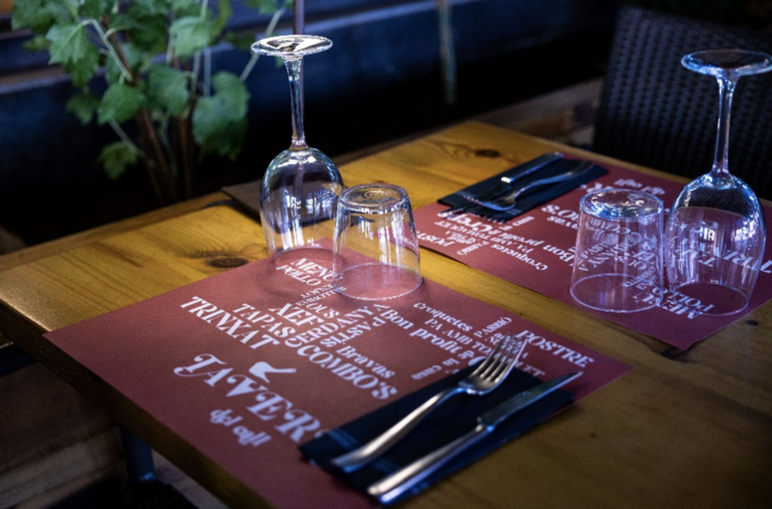 El Grupo Esquirol Presenta Sus Menús De Nochevieja Para Una El Grupo Esquirol presenta sus menús de Nochevieja para celebrar una despedida del año inolvidable en Llívia y Puigcerdà