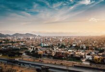 Expertos Alertan sobre el Riesgo que la Nueva Ley en Perú Representa para los Derechos de Mujeres y Personas LGBT La nueva ley en Perú pone en riesgo derechos de mujeres y personas LGBT, advierten expertos