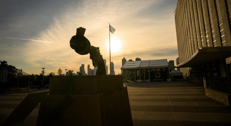 Guterres pide a los líderes mundiales que “elijan a las personas y al planeta” en 2026