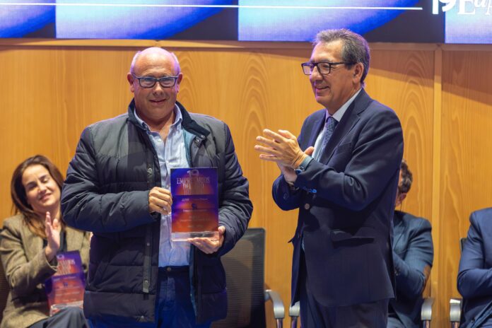 Hudisa Recibe el Premio al Desarrollo Internacional en los XIX HUDISA recibe el Premio al Desarrollo Internacional en los XIX Premios Empresarios del Año de Huelva