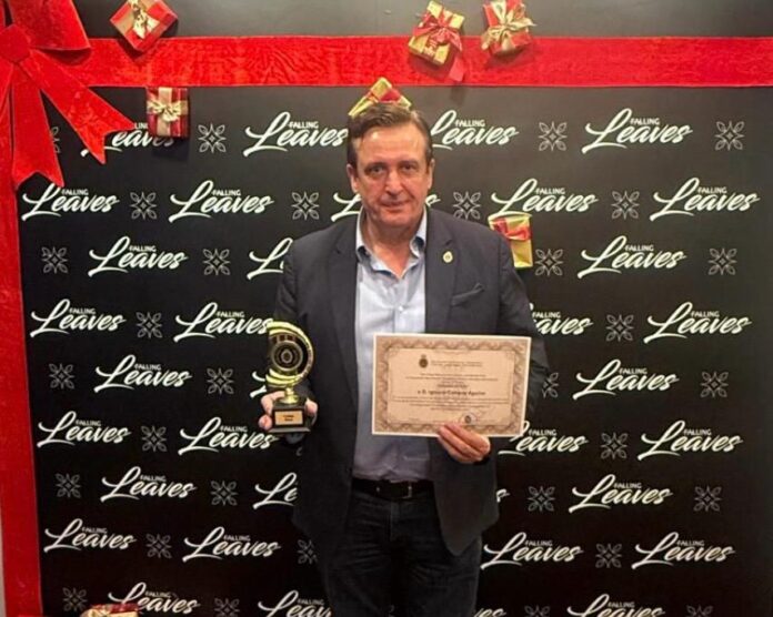 Ignacio Campoy Recibe el Premio a la Ética Profesional en Ignacio Campoy recibe el Premio a la Ética Profesional en los Premios ANTPJI 2025