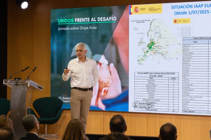 Investigadores y Autoridades Abordan el Progreso de la Influenza Aviar Investigadores, autoridades y profesionales analizan el avance de la influenza aviar en España