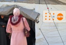 Las Madres de Gaza: Partos Asistidos por la ONU en un Sistema de Salud Colapsado Las madres de Gaza dan a luz con ayuda de la ONU en medio del colapso del sistema de salud