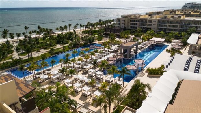 Los Nuevos Royalton Riviera Cancún y Royalton Hideaway Riviera Cancún Los nuevos Royalton Riviera Cancún y Royalton Hideaway Riviera Cancún reciben a sus primeros huéspedes