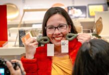 Mujeres en Cooperativa: Artesanías que Transforman Vidas de Migrantes en México Una cooperativa de mujeres en México ayuda a migrantes a reconstruir sus vidas por medio de artesanías