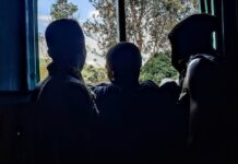 Obligación Jurídica de Proteger a los Niños en Escenarios de Guerra Proteger a los niños en escenarios de guerra es una obligación jurídica