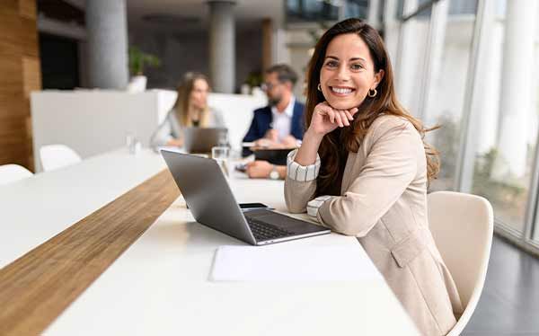 Presentación del Curso Oficial de Asistencia a la Dirección de Formación Universitaria presenta su curso oficial de Asistencia a la Dirección